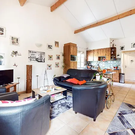 3 Bedroom Stunning In Brossac