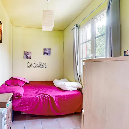 3 Bedroom Stunning In Holiday home Brossac