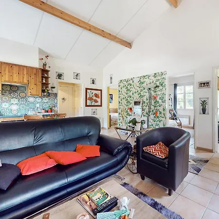 3 Bedroom Stunning In Holiday home *