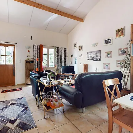 3 Bedroom Stunning In Brossac