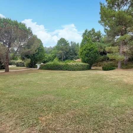 3 Bedroom Stunning In * Brossac