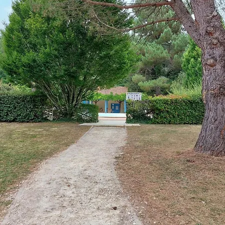 3 Bedroom Stunning In Brossac