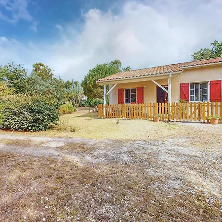 Holiday home 3 Bedroom Stunning In